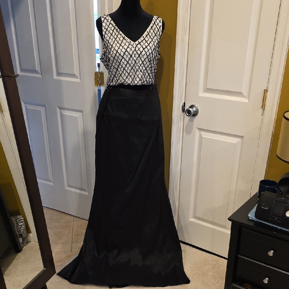 Elegant Black and White Evening Gown